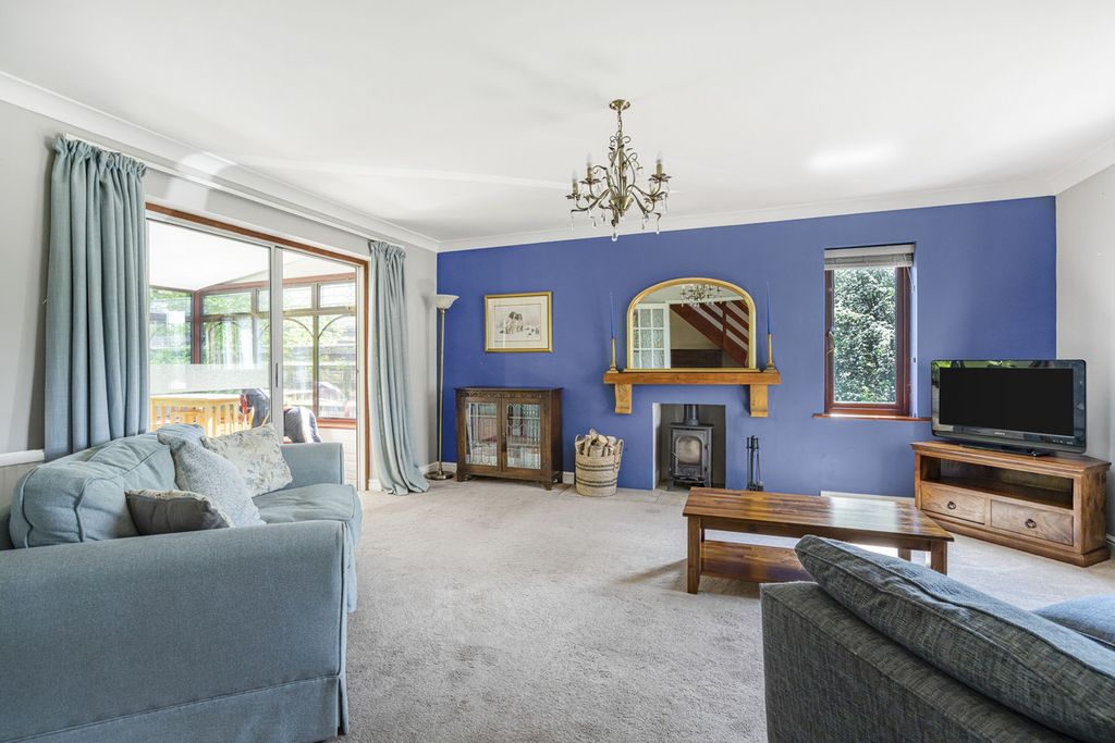 Property photo 2 of 26