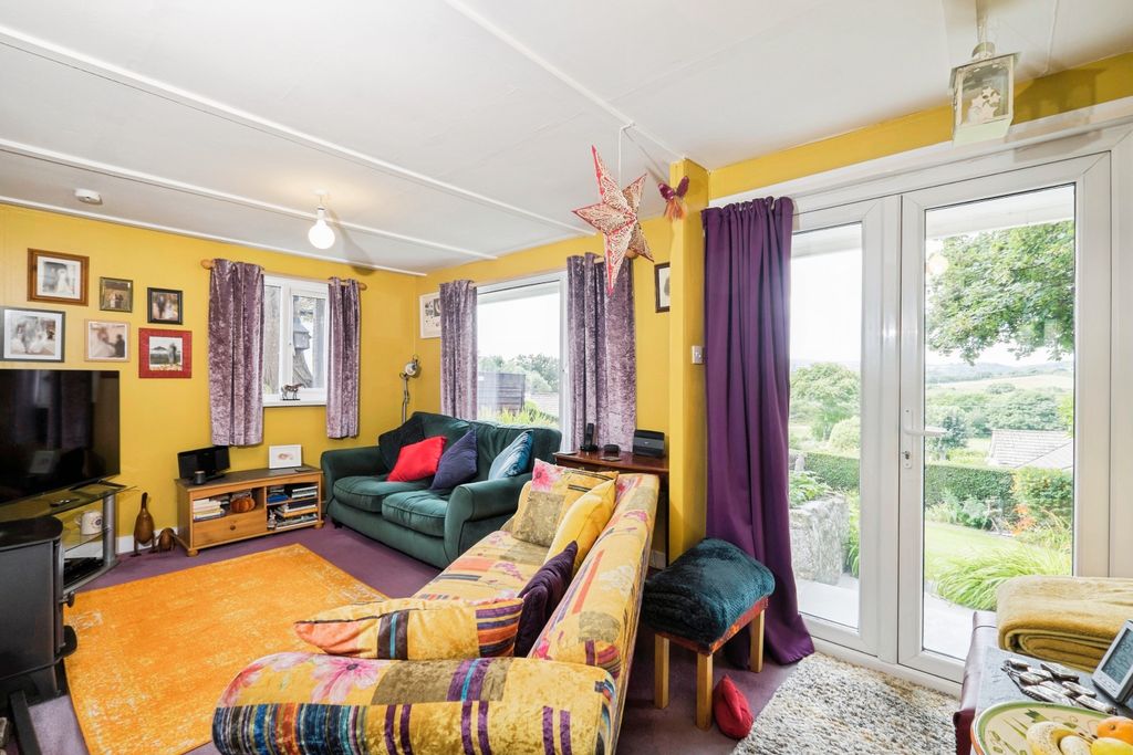 Property photo 3 of 22