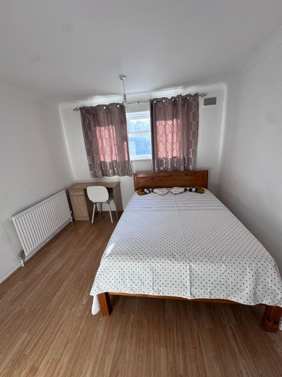 Property photo 1 of 4