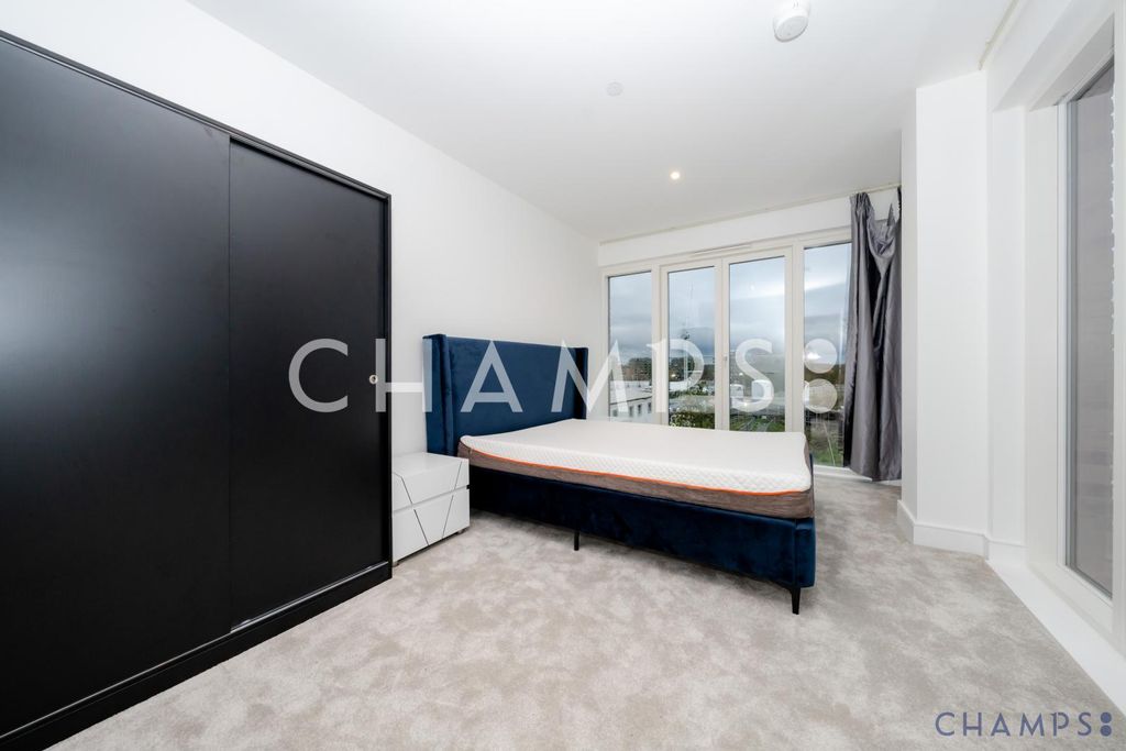 Property photo 2 of 17 2