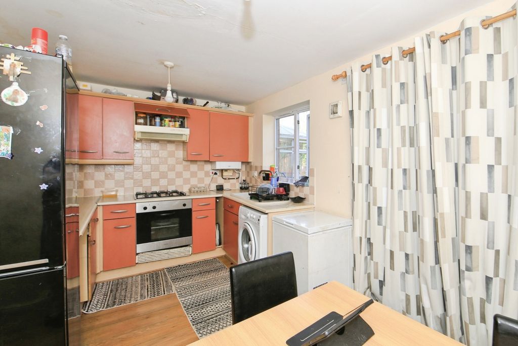 Property photo 2 of 8 Pbox-Img.Jpg