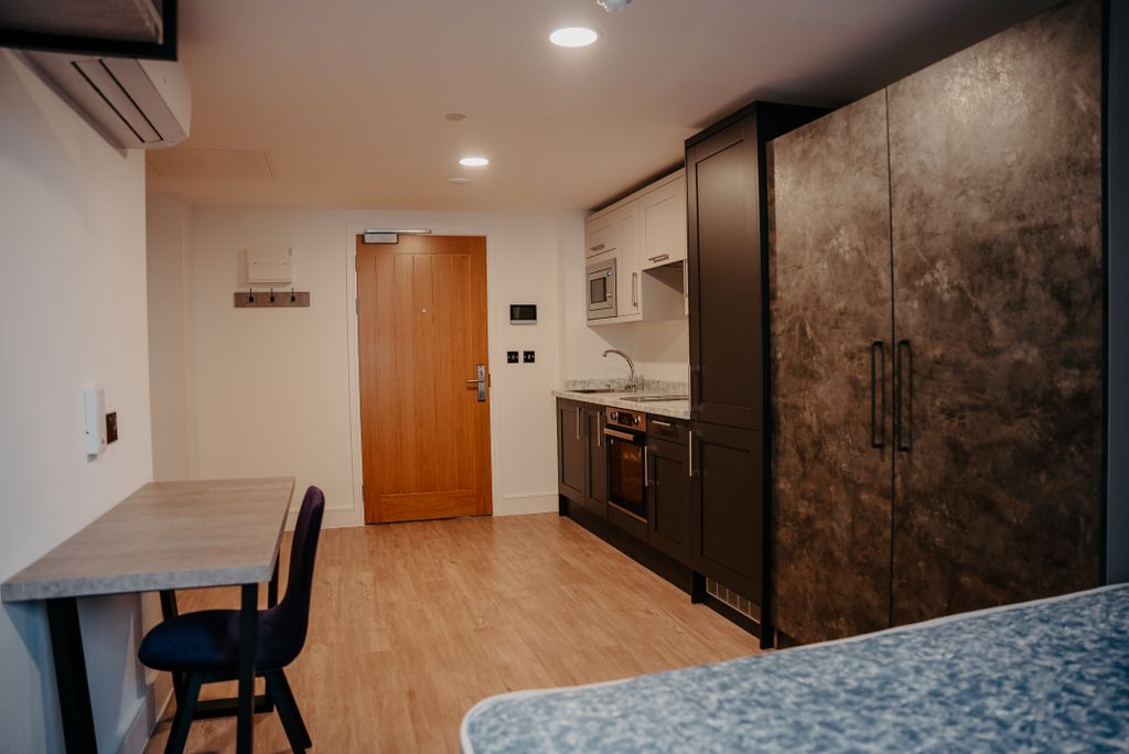 Property photo 3 of 9