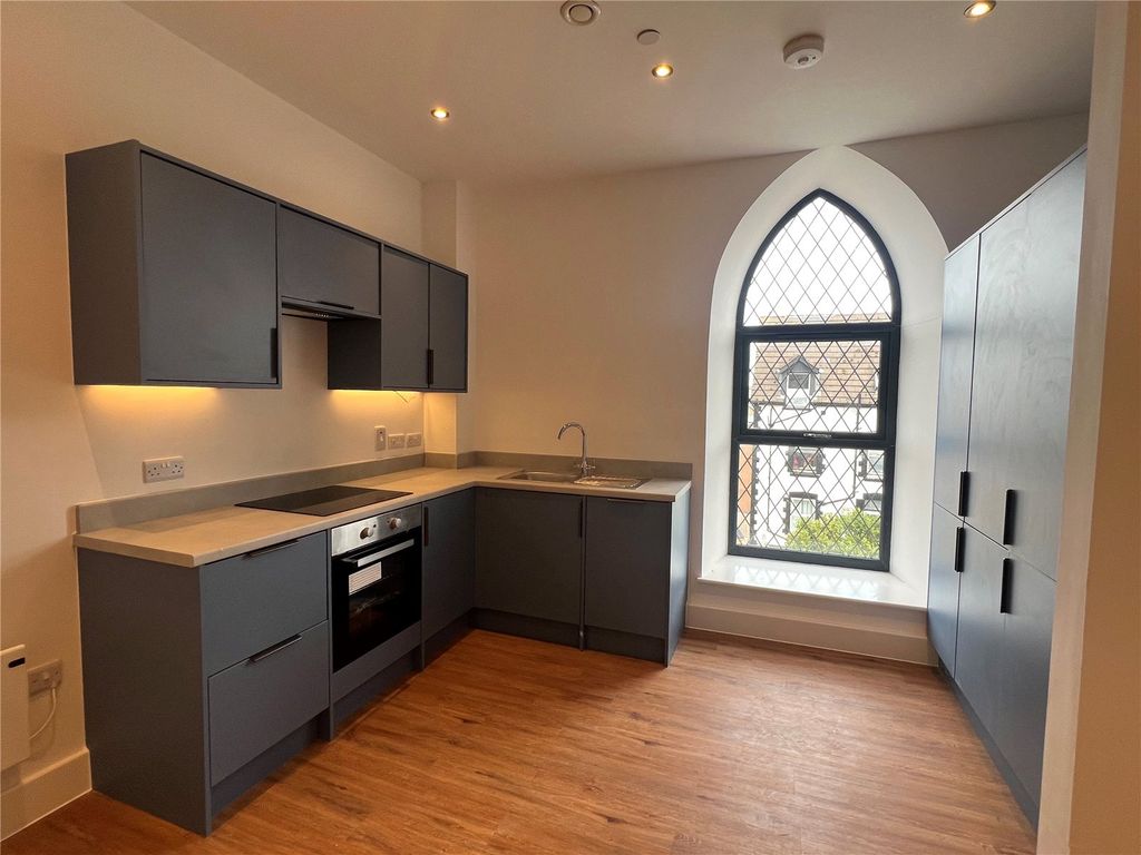 Property photo 2 of 12 Picture No. 15