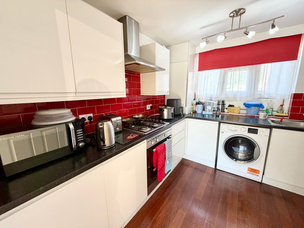Property photo 2 of 25