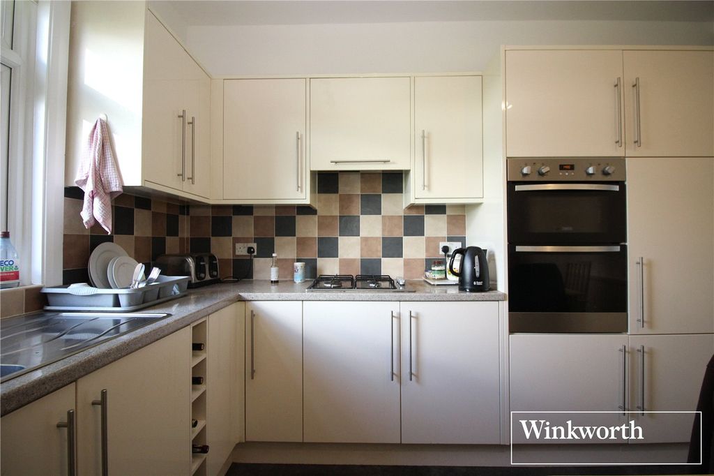 Property photo 2 of 12 Picture No. 24