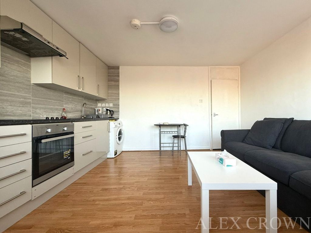 Property photo 1 of 5