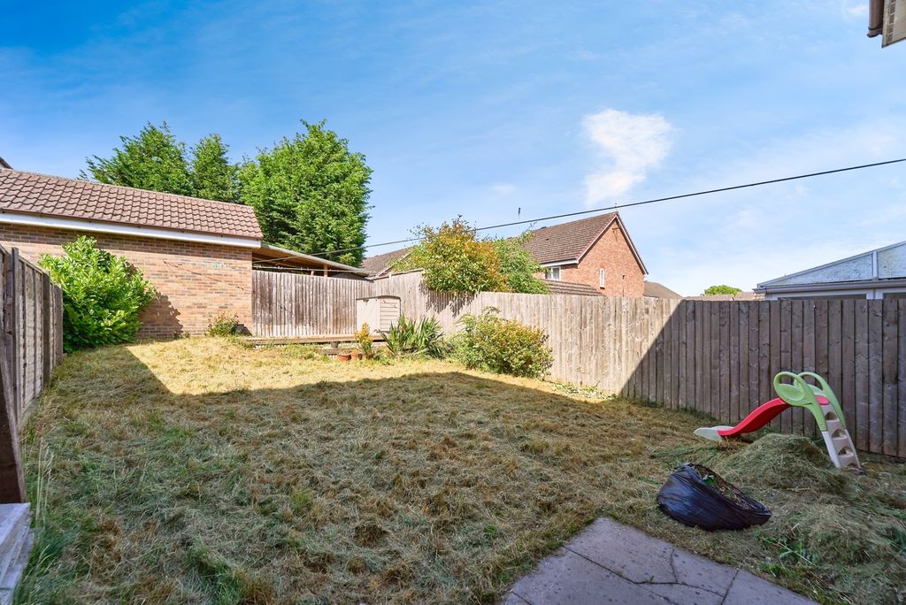 Property photo 2 of 17 Photo
