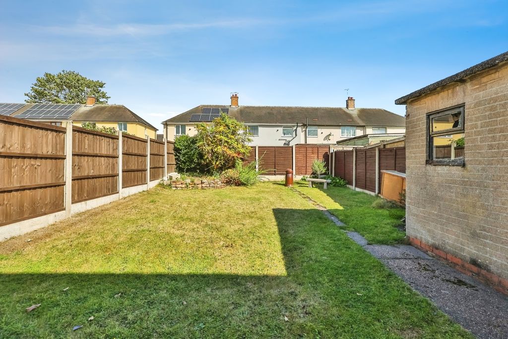 Property photo 2 of 16 Garden
