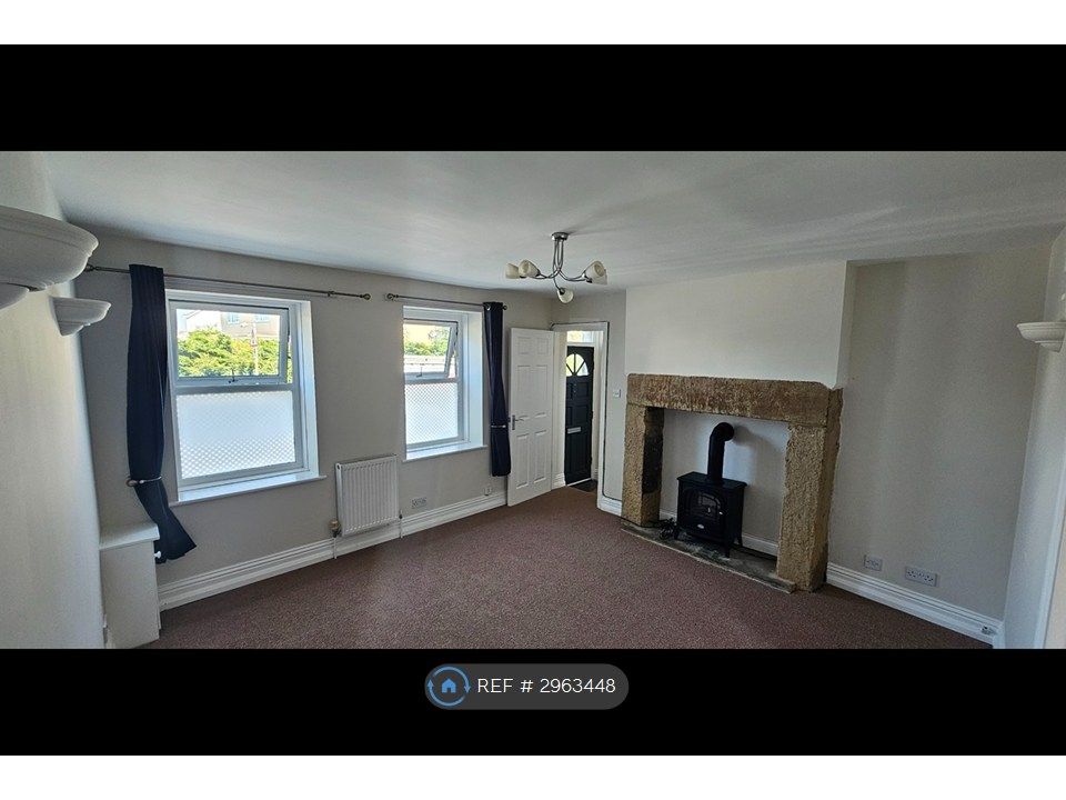 Property photo 1 of 14 Living Room 1