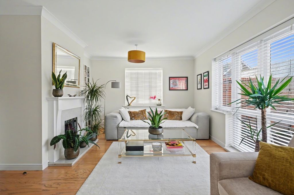 Property photo 3 of 22