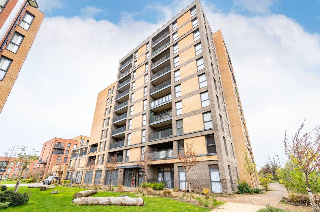 Property photo 2 of 10