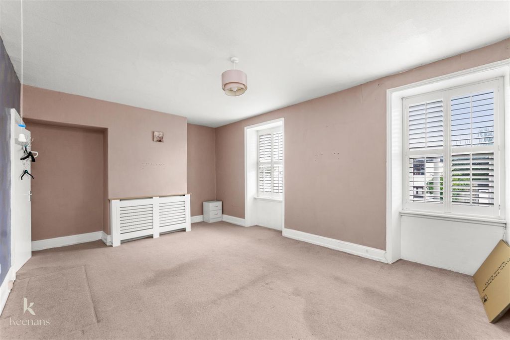 Property photo 3 of 22 5.Jpg