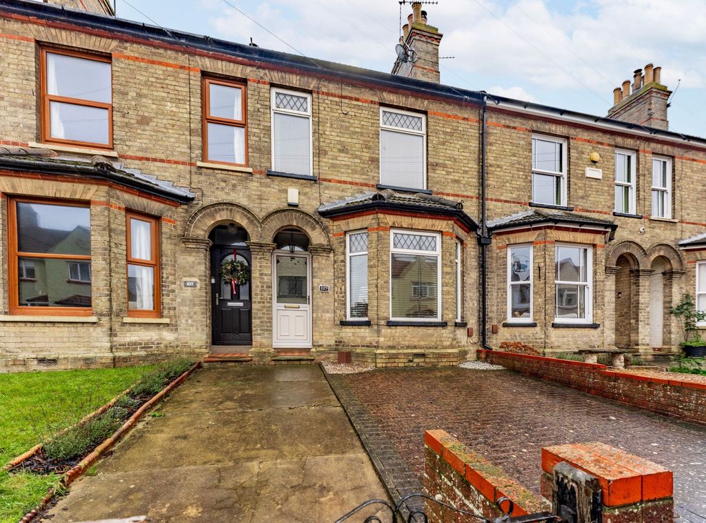 Property photo 1 of 19