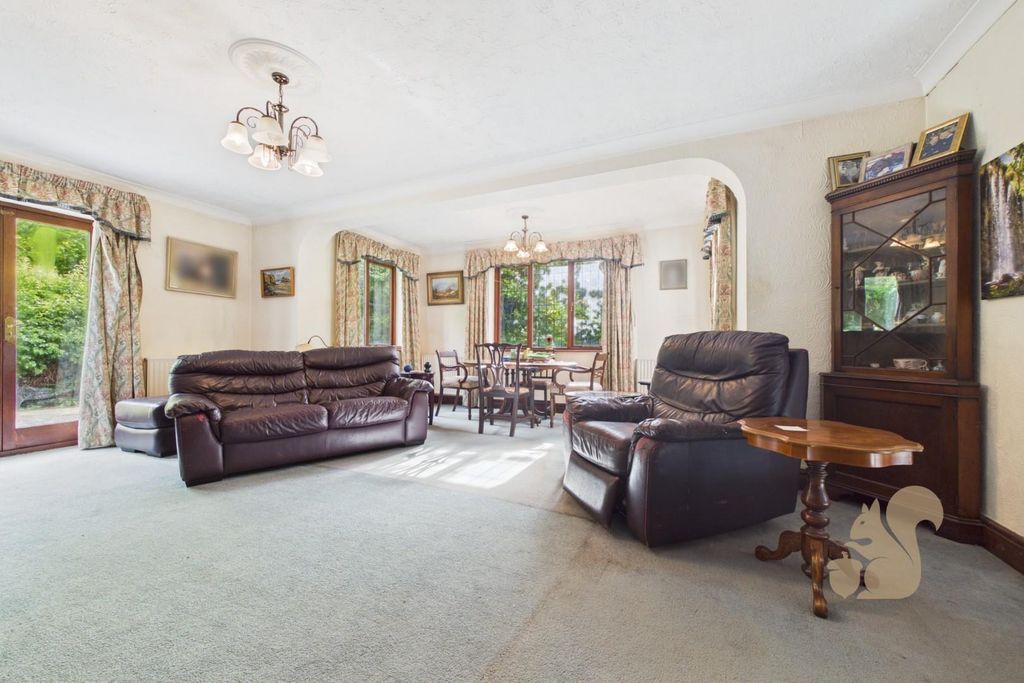 Property photo 2 of 26