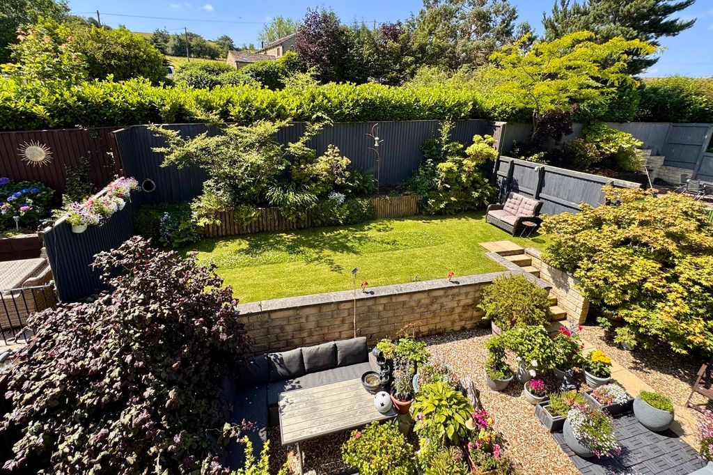 Property photo 2 of 38