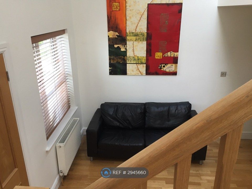 Property photo 3 of 6