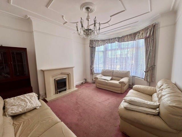 Property photo 2 of 20