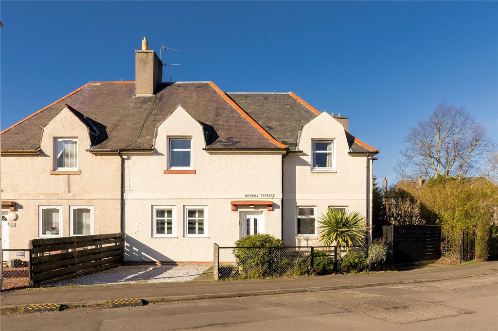 Property photo 1 of 17 Front External