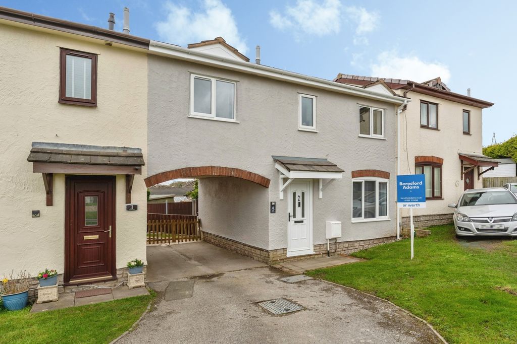 Property photo 1 of 17 Front