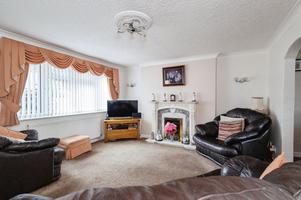 Property photo 2 of 30 Pbox-Img.Jpg