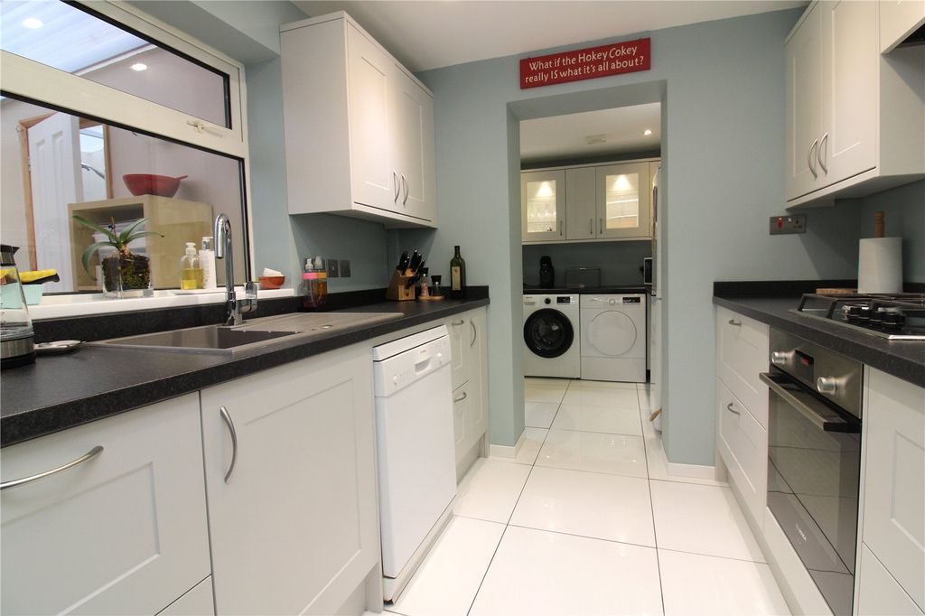 Property photo 3 of 20 Picture No. 01