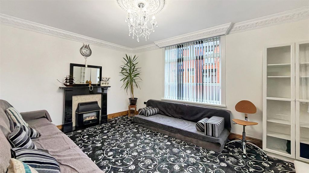 Property photo 3 of 22 A7c78d35Fb41Edafd0Def6499B6F4d999Fb21372.Jpg