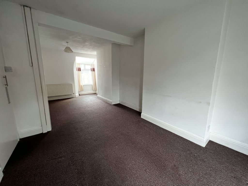 Property photo 2 of 10 Living Room