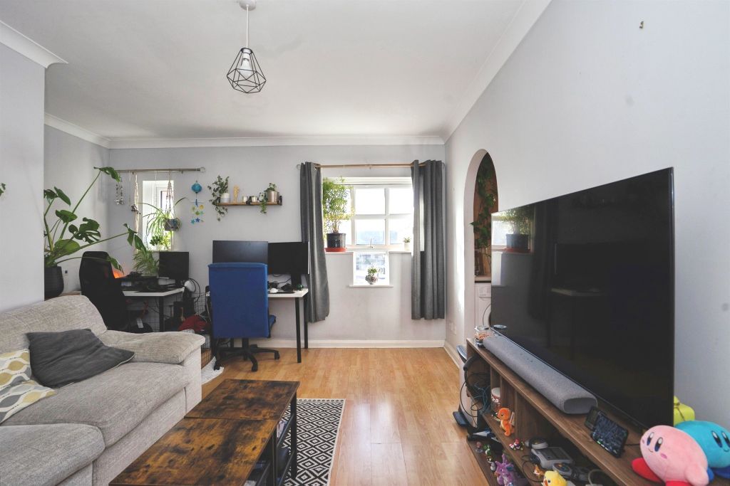 Property photo 2 of 16