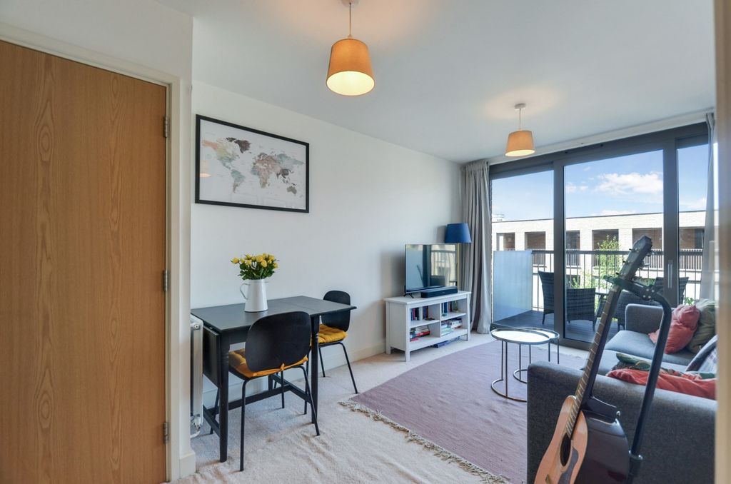 Property photo 1 of 16 4374450