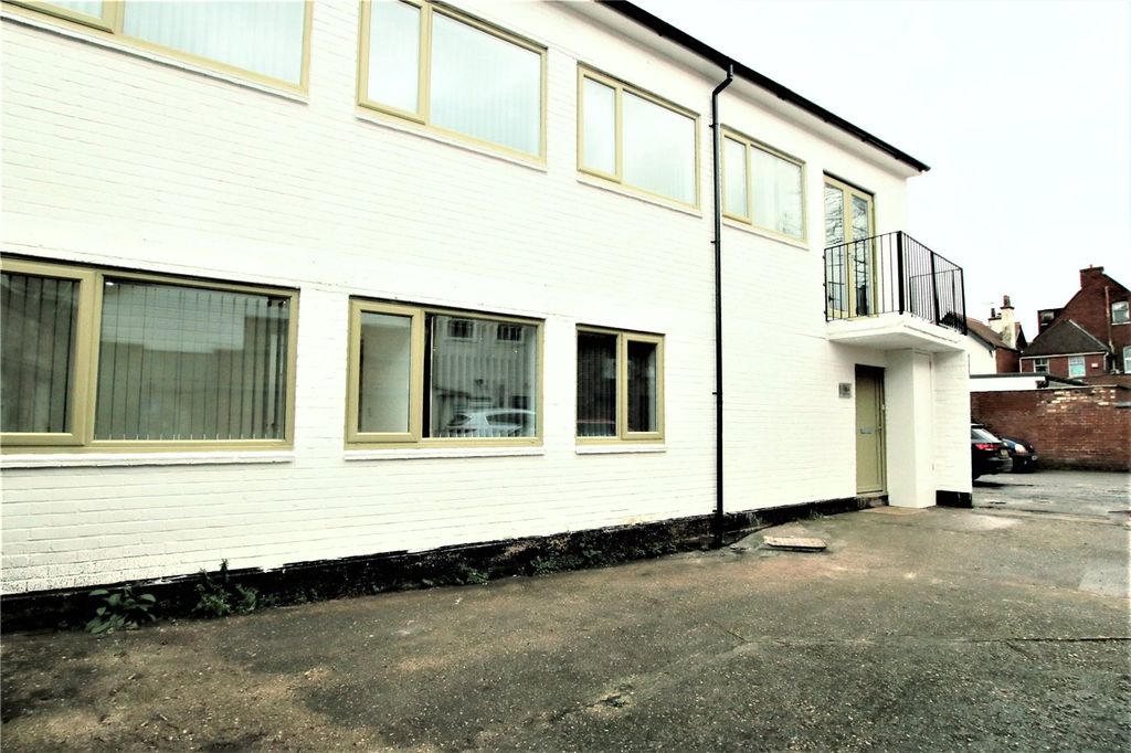 Property photo 2 of 8 Picture No. 86