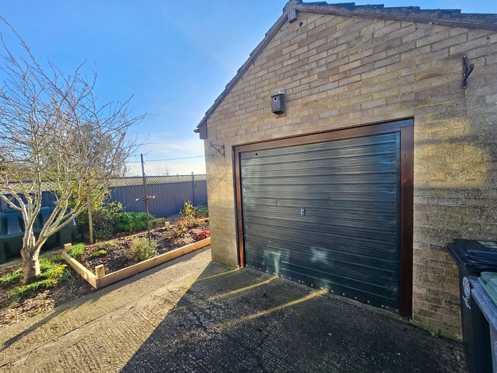 Property photo 2 of 13 Exterior