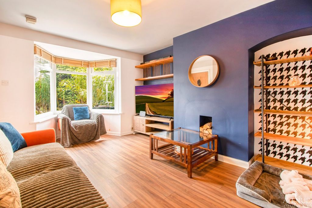 Property photo 2 of 28 4647266