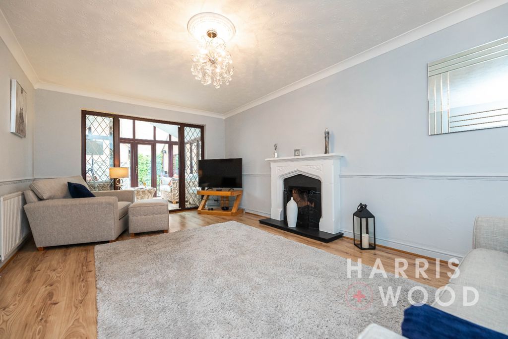 Property photo 3 of 39 4325324