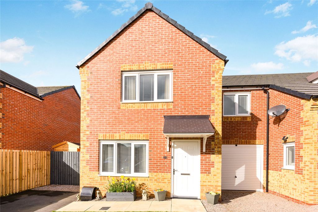 Property photo 1 of 10 External