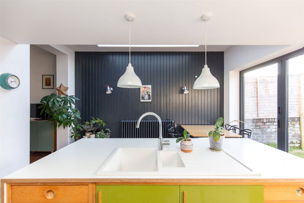 Property photo 3 of 21 Picture No. 22