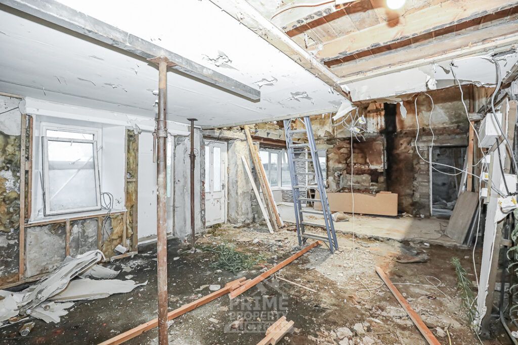 Property photo 3 of 15