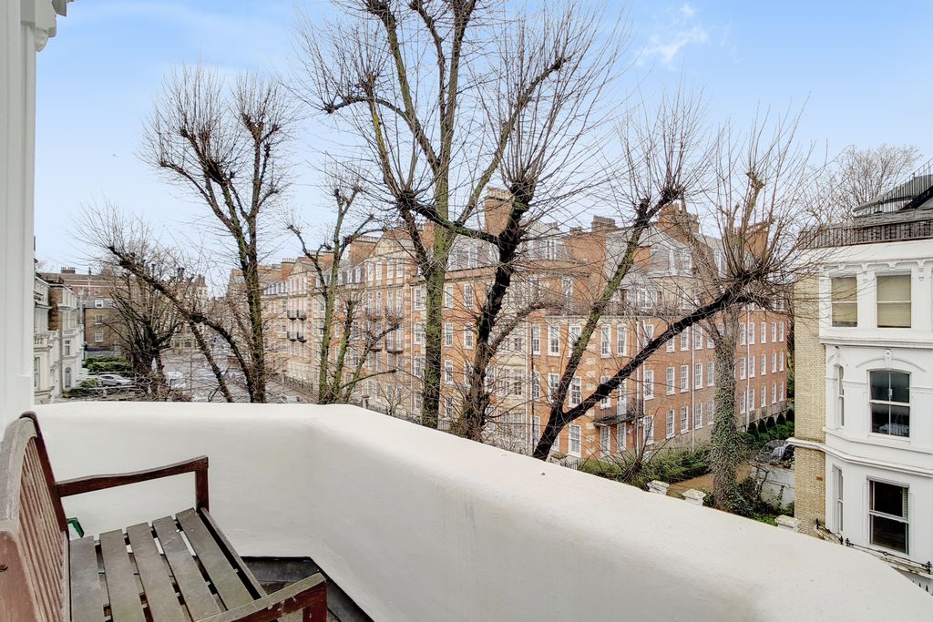 Property photo 3 of 7