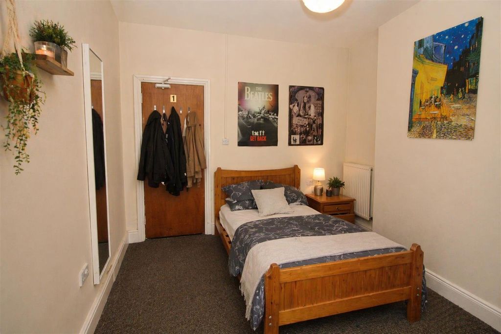 Property photo 3 of 11 22R7 1.Png