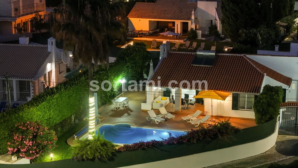 Property photo 2 of 31