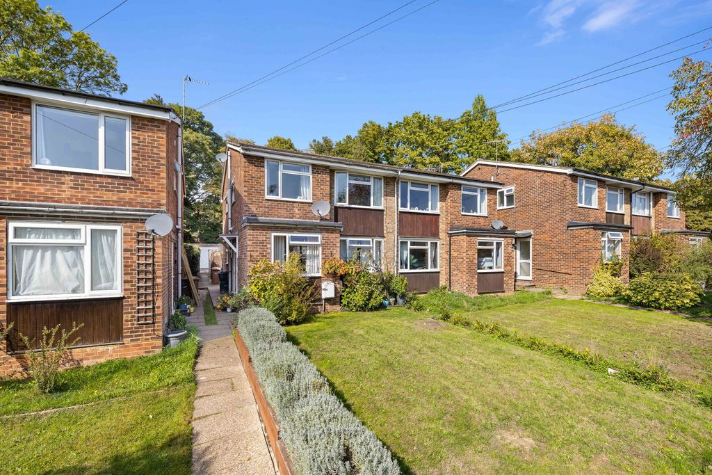 Property photo 1 of 12