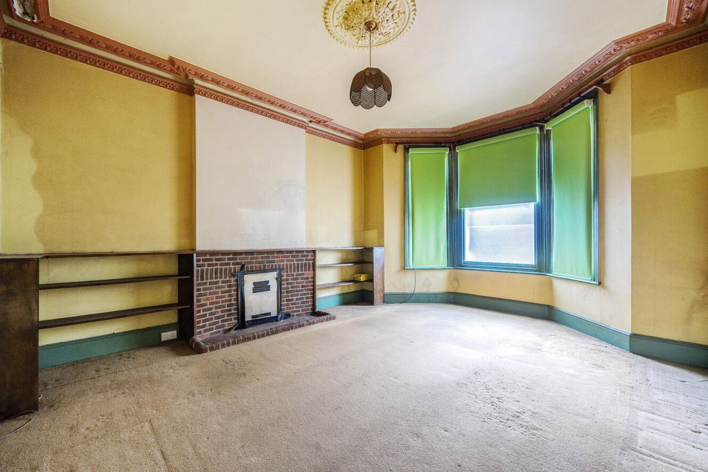 Property photo 3 of 20 1528710-19-6Abfe4...