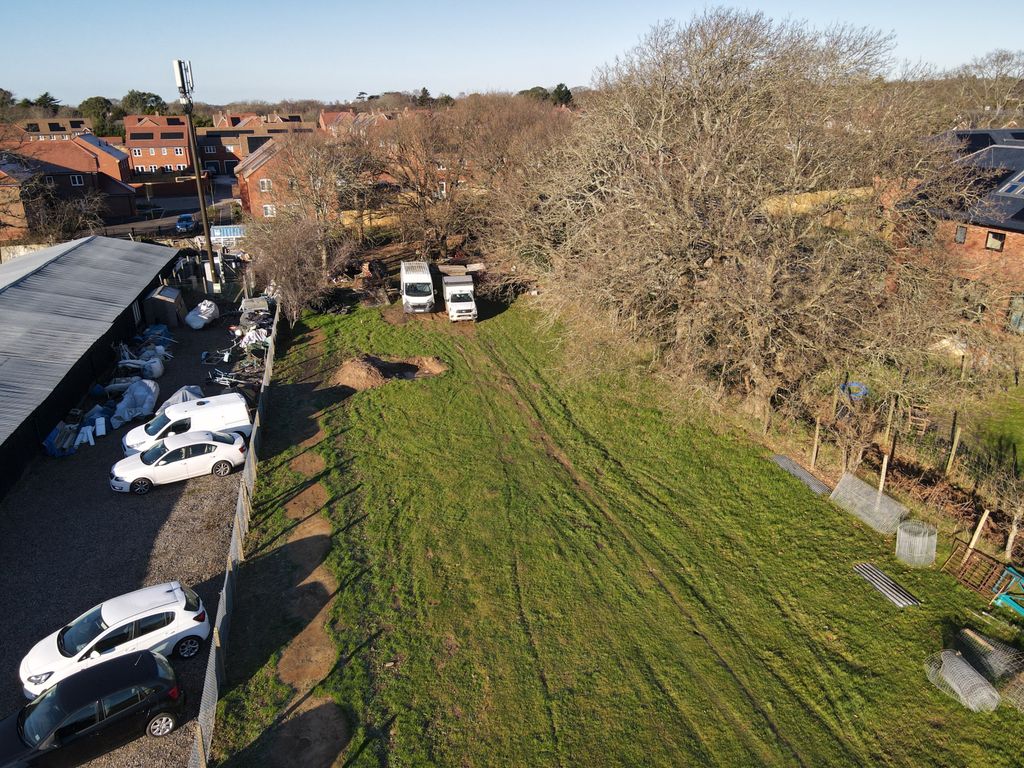 Property photo 2 of 6 Gallery