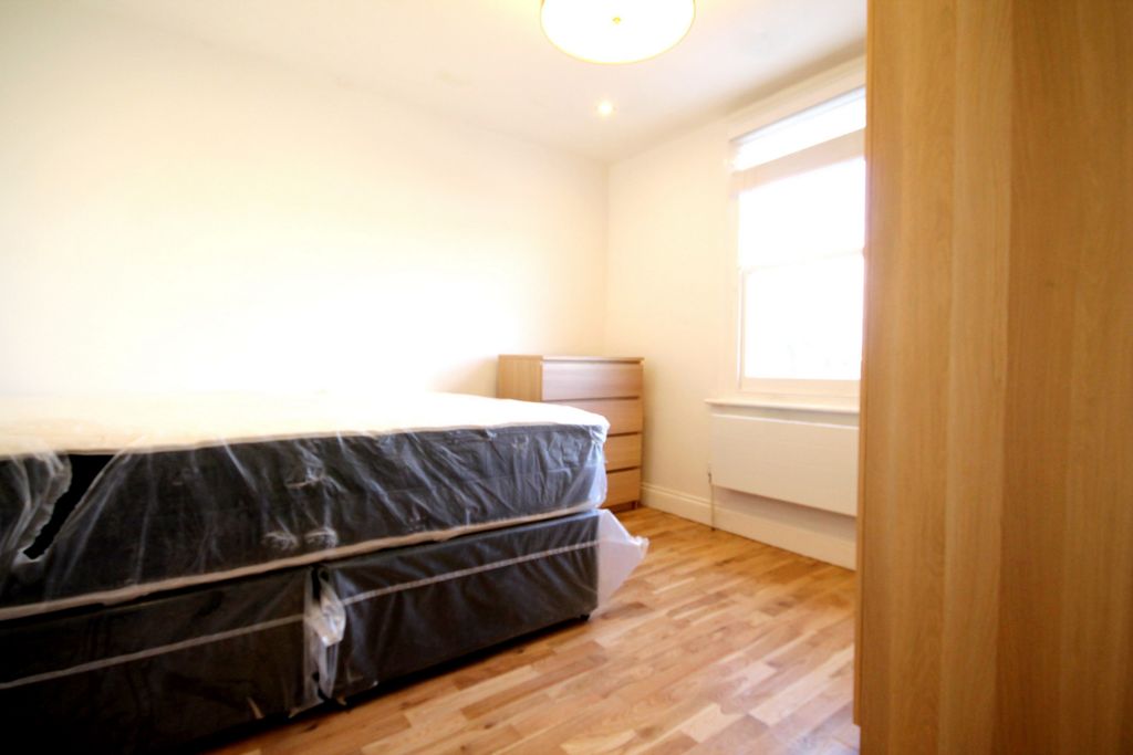 Property photo 3 of 5 Bedroom