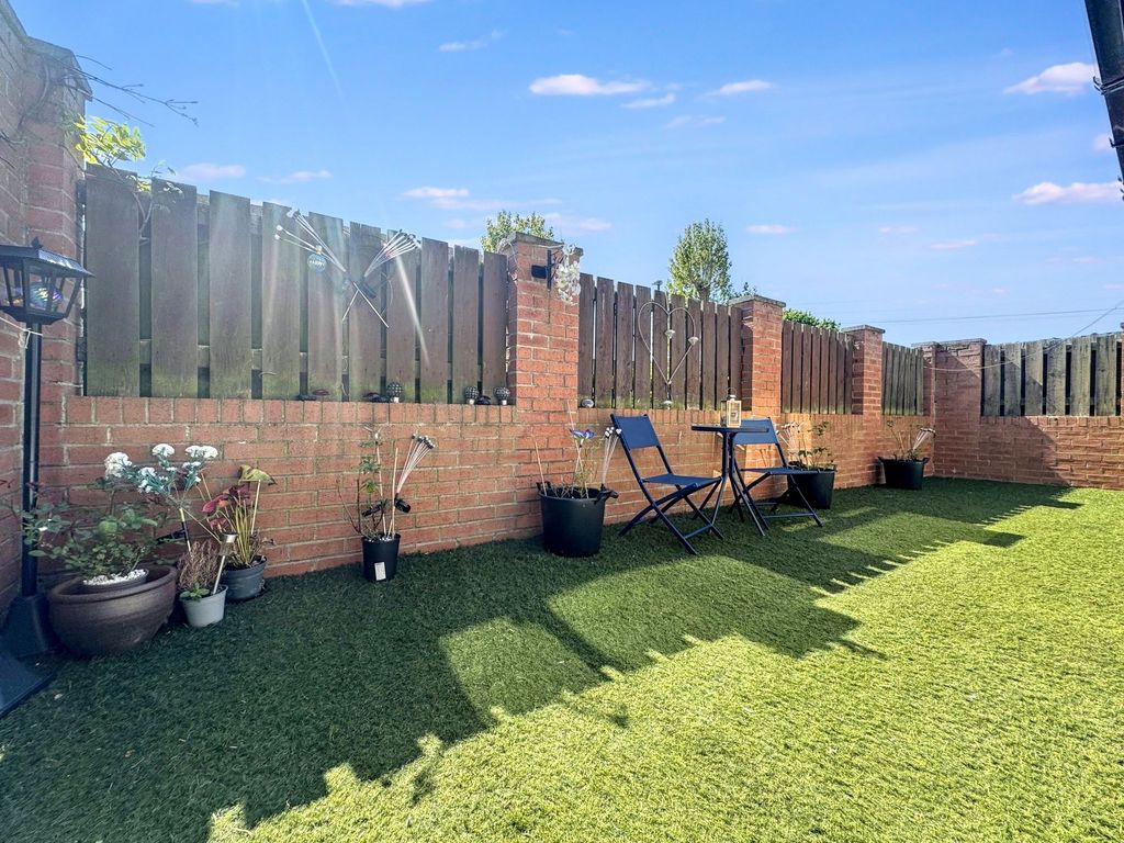 Property photo 3 of 13