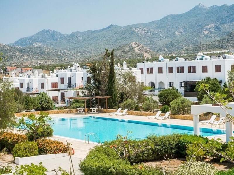 Property photo 3 of 25 4-Bedroom Resale Seaside Villa + Communal Pool + Private Garden + Walking Distance To The Sea Image No 3