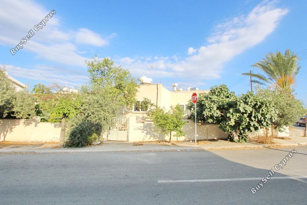Property photo 1 of 27