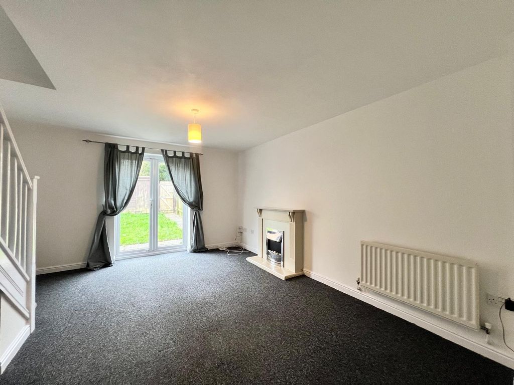 Property photo 2 of 9 Lounge