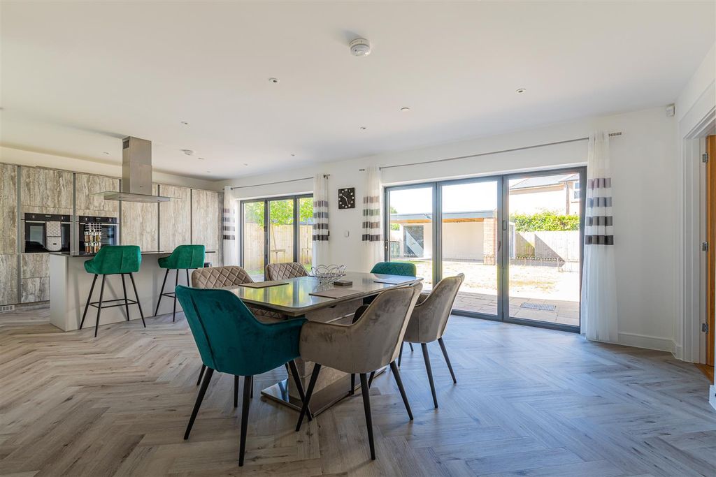 Property photo 3 of 24 Lozelles House-10.Jpg