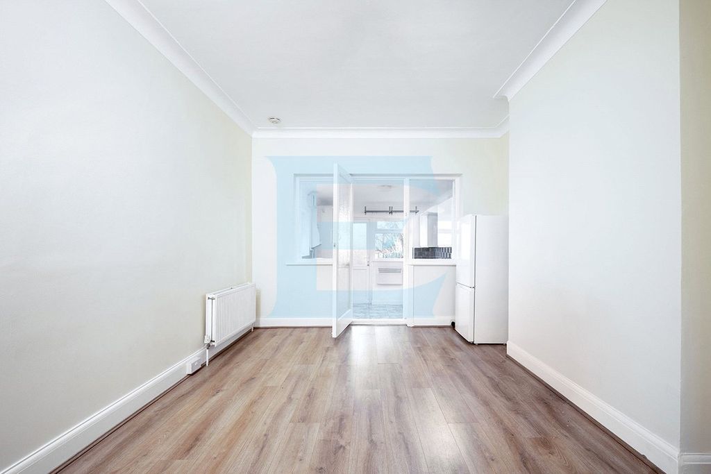 Property photo 2 of 17 Picture No. 07