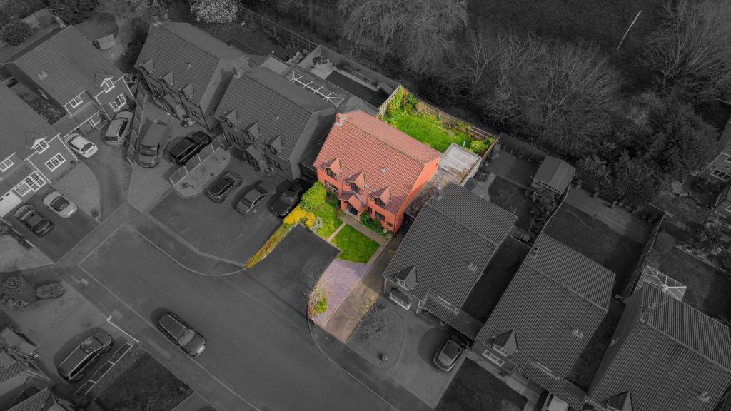 Property photo 2 of 29